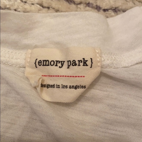 White Scooped-Neck Crop Top - Picture 3 of 3